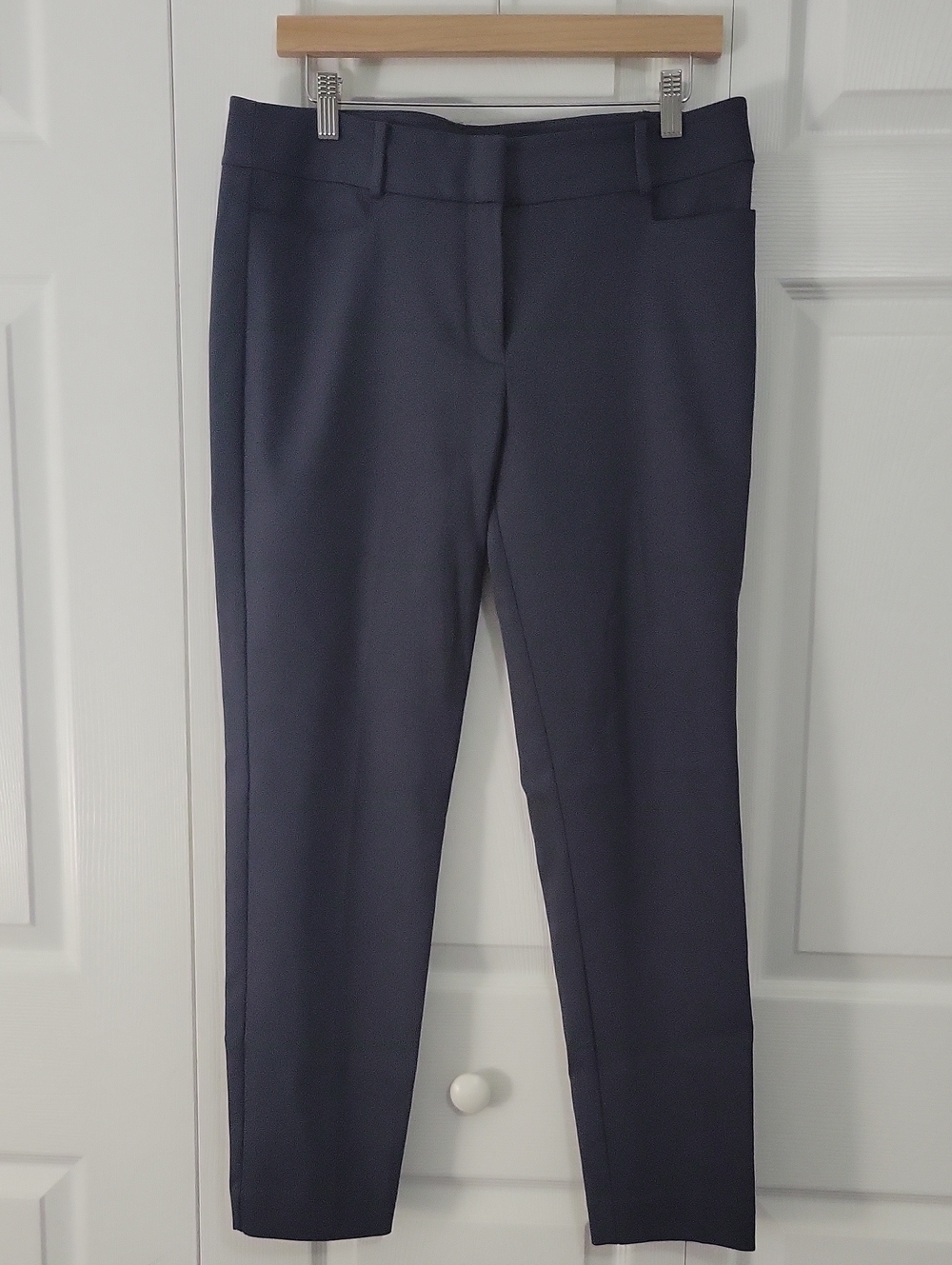 LOFT Grey Curvy Skinny-Leg Dress Pants